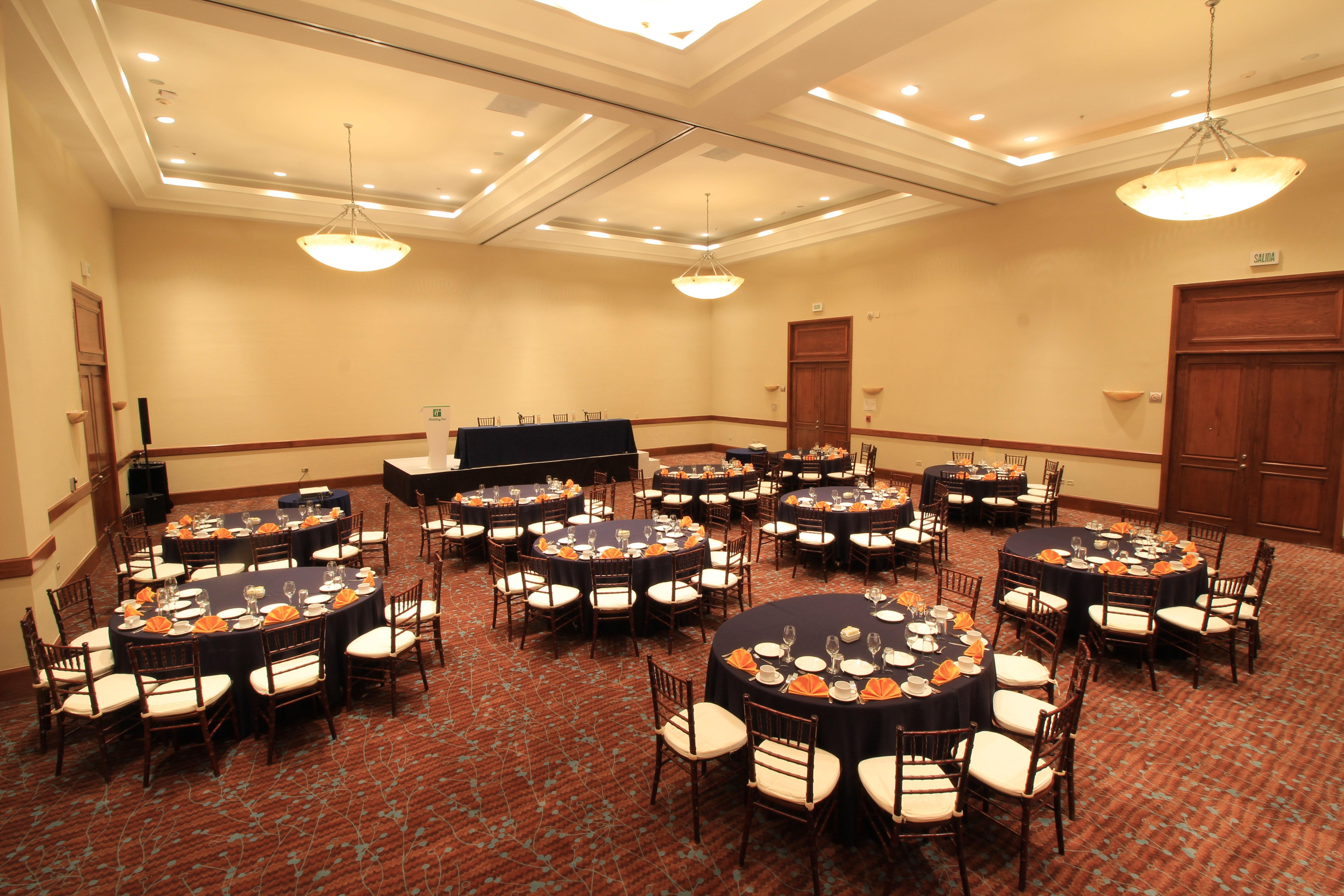 Holiday Inn Monterrey Valle By Ihg San Pedro Garza Garcia Exterior photo