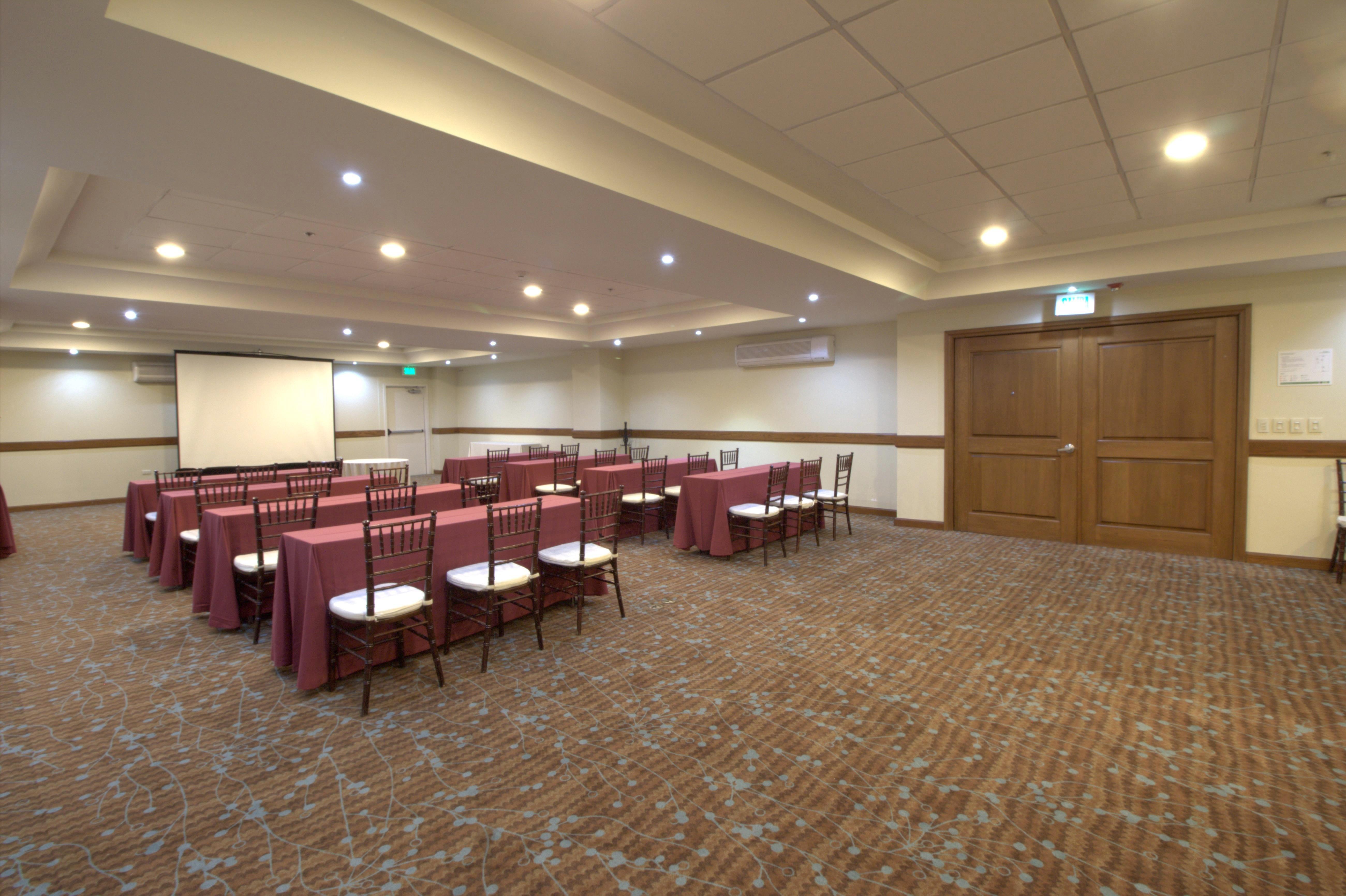 Holiday Inn Monterrey Valle By Ihg San Pedro Garza Garcia Exterior photo