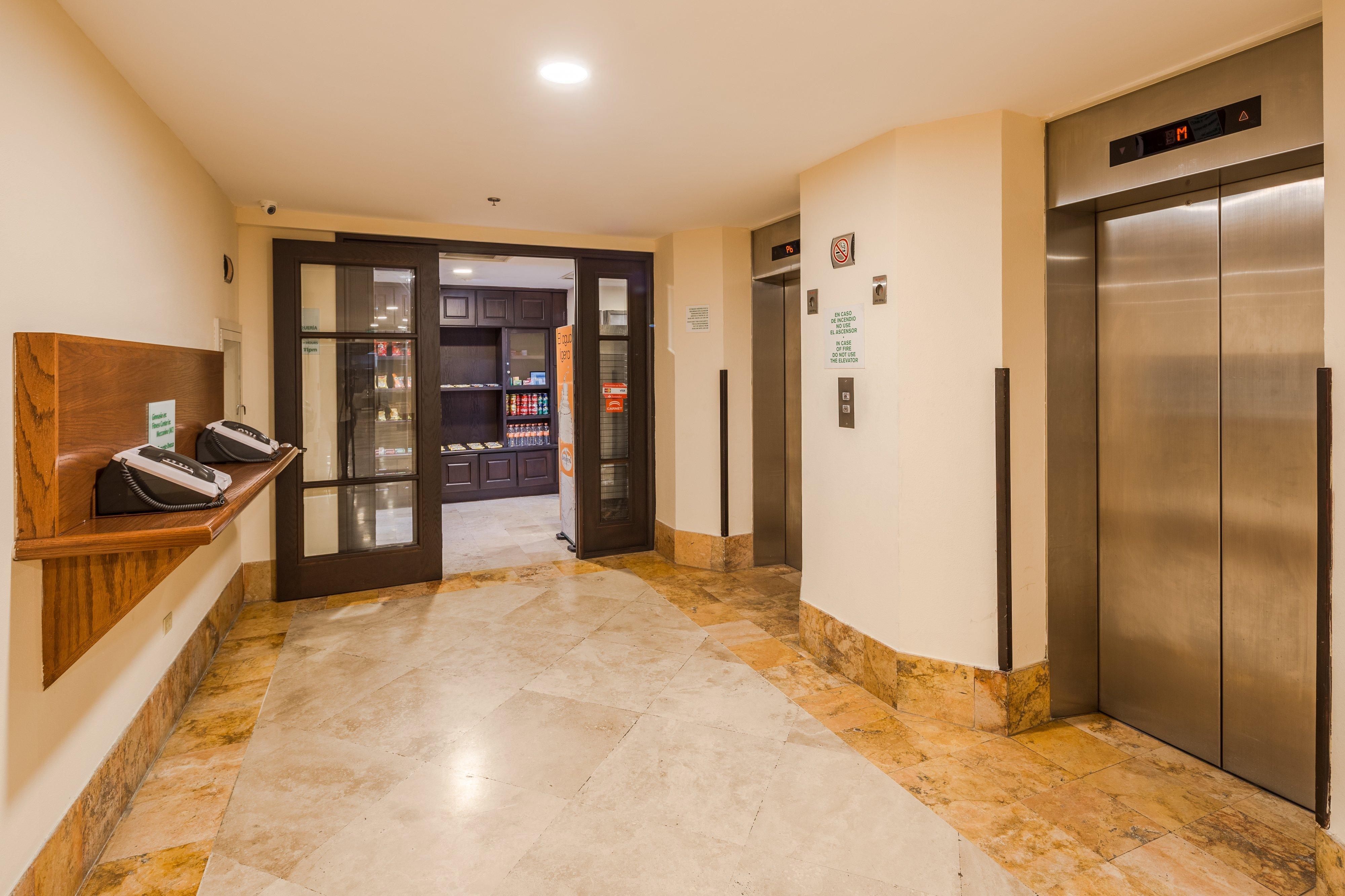 Holiday Inn Monterrey Valle By Ihg San Pedro Garza Garcia Exterior photo