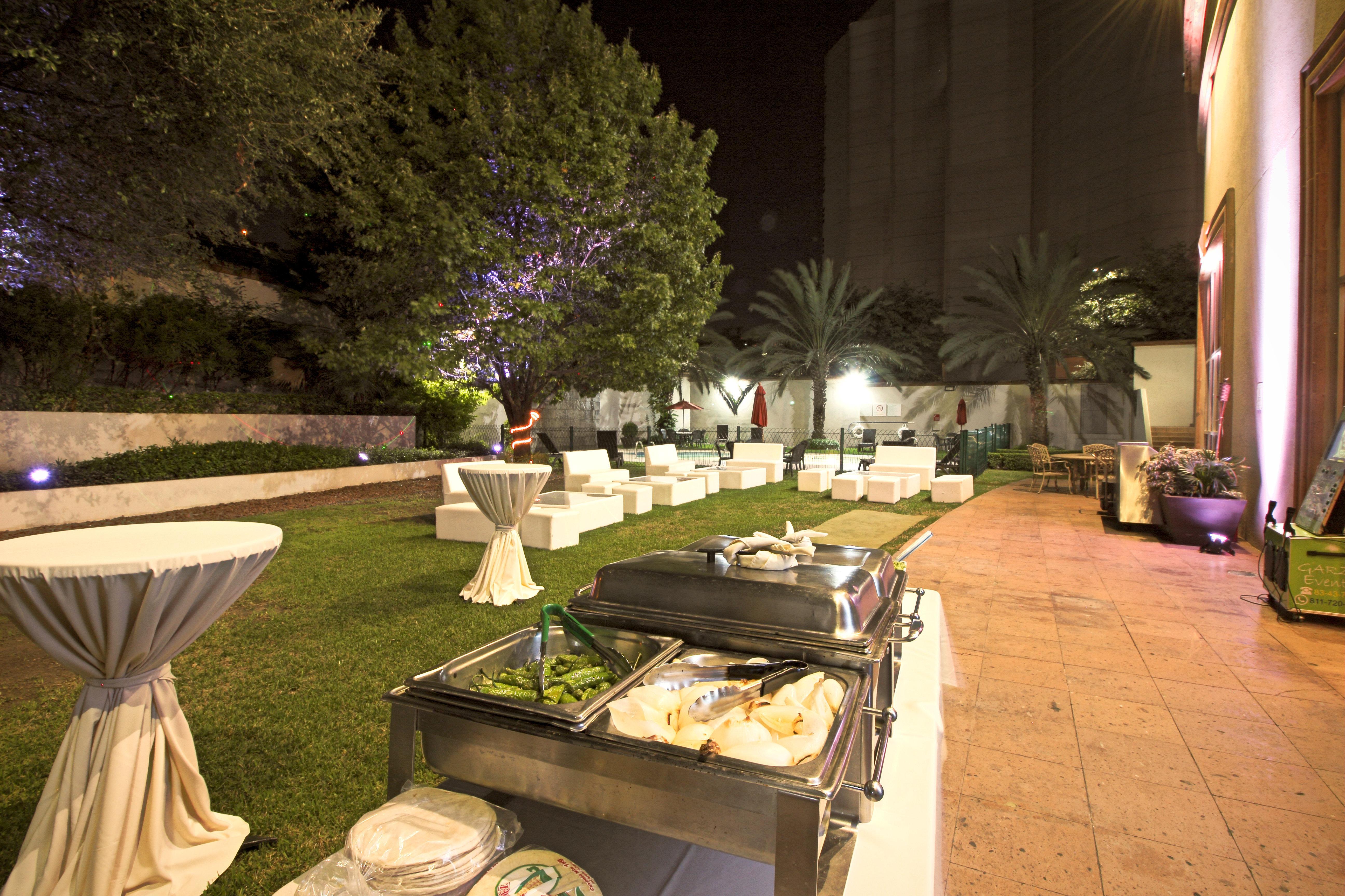 Holiday Inn Monterrey Valle By Ihg San Pedro Garza Garcia Exterior photo